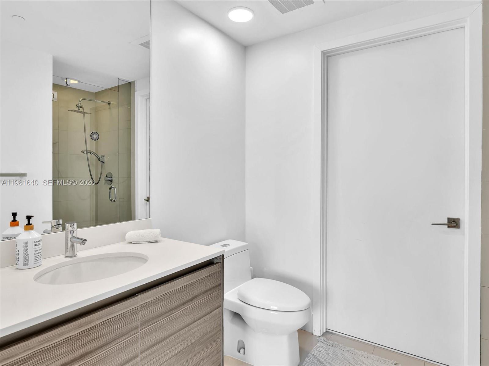 121 NE 34th St #2102 Miami, FL 33137