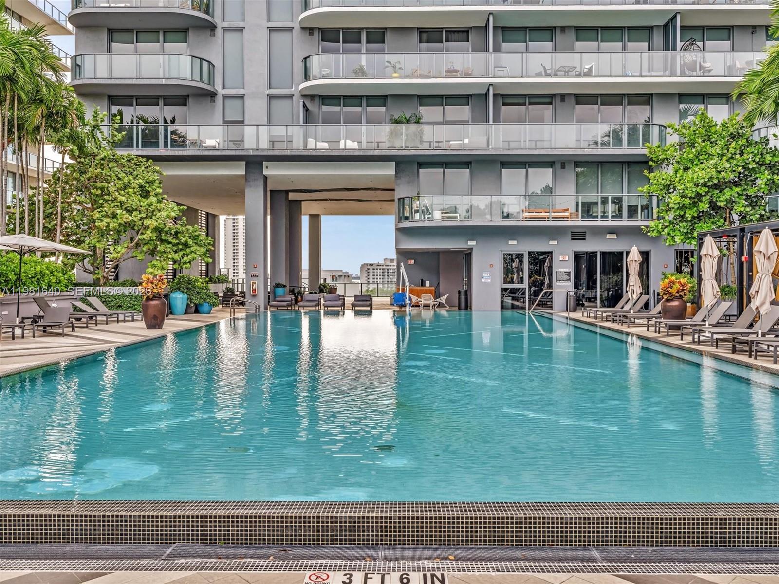 121 NE 34th St #2102 Miami, FL 33137