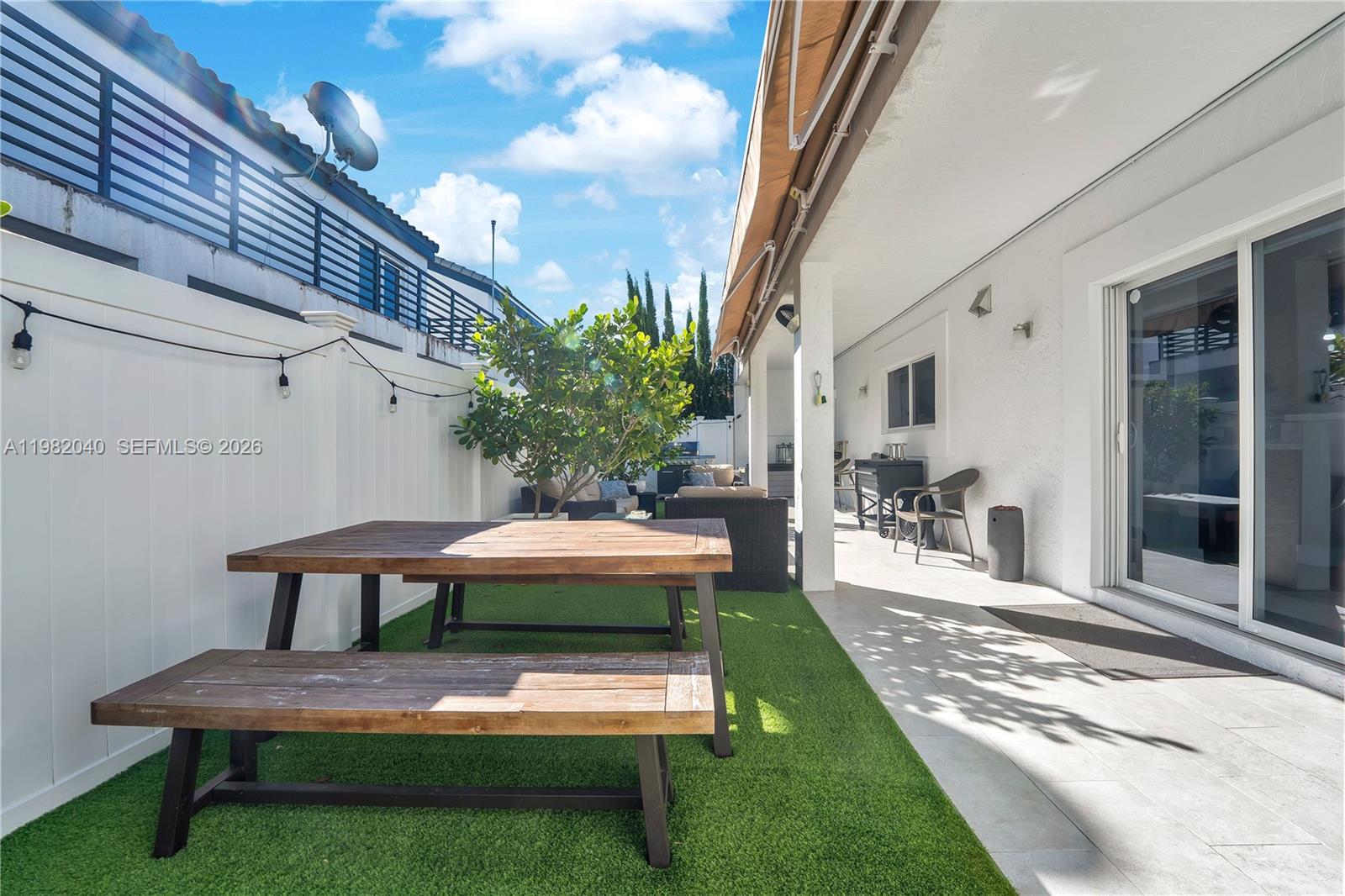 230 NE 212th St Miami, FL 33179