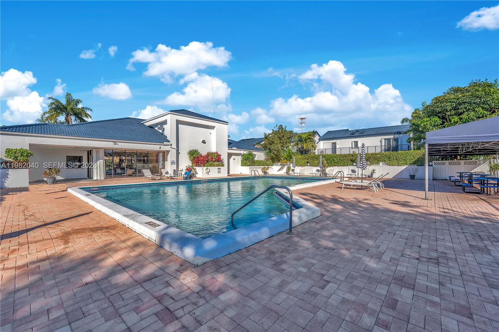 230 NE 212th St Miami, FL 33179