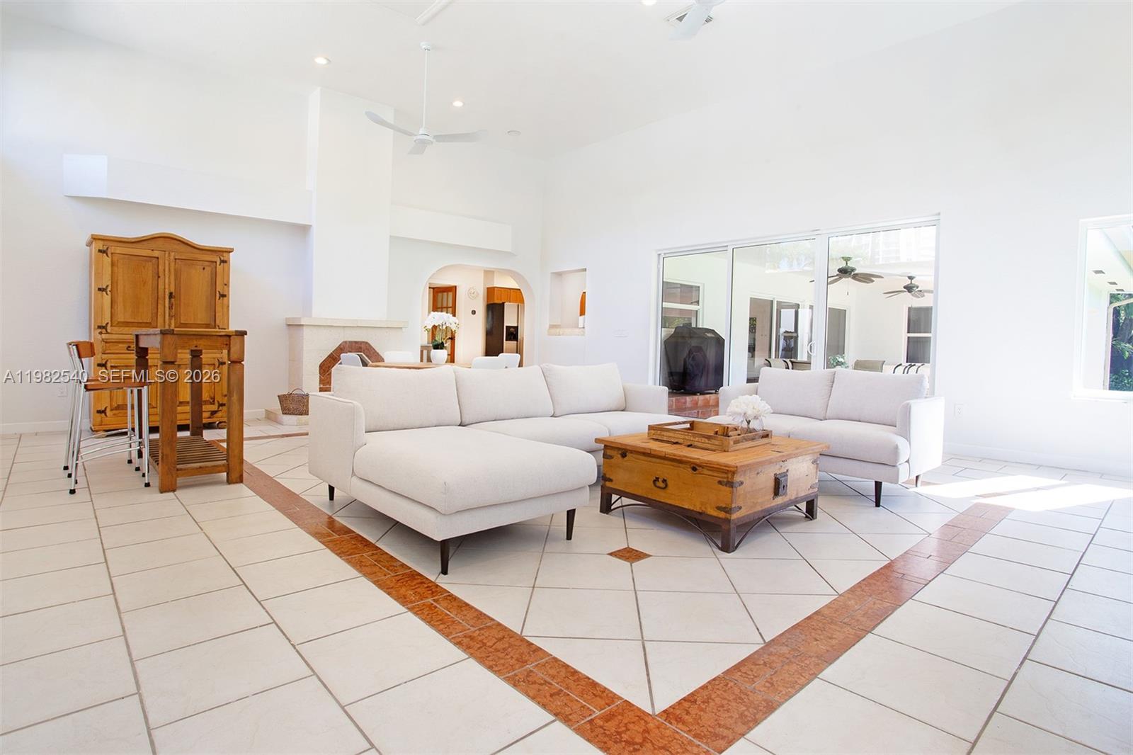 100 SW 26th Rd Miami, FL 33129