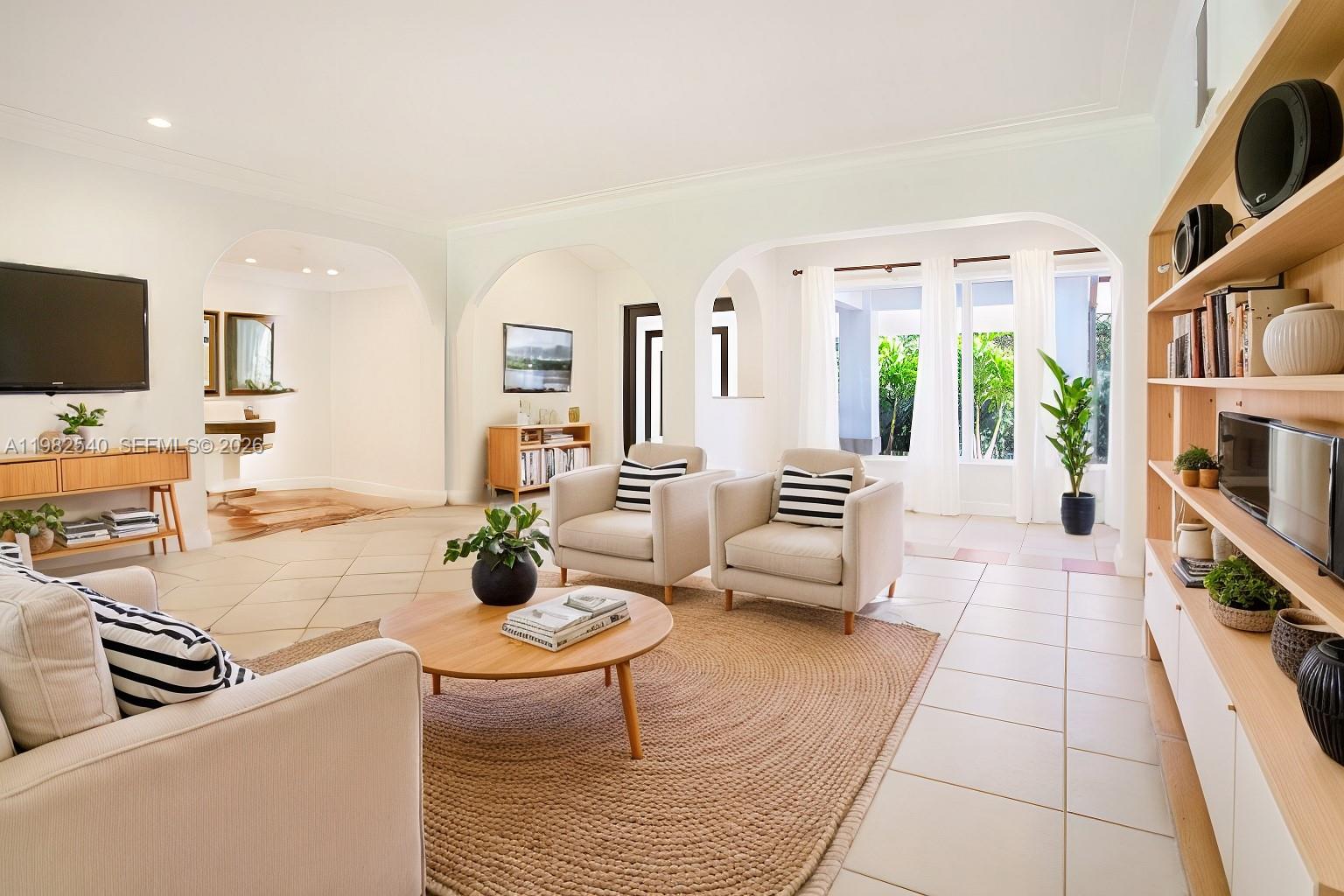 100 SW 26th Rd Miami, FL 33129