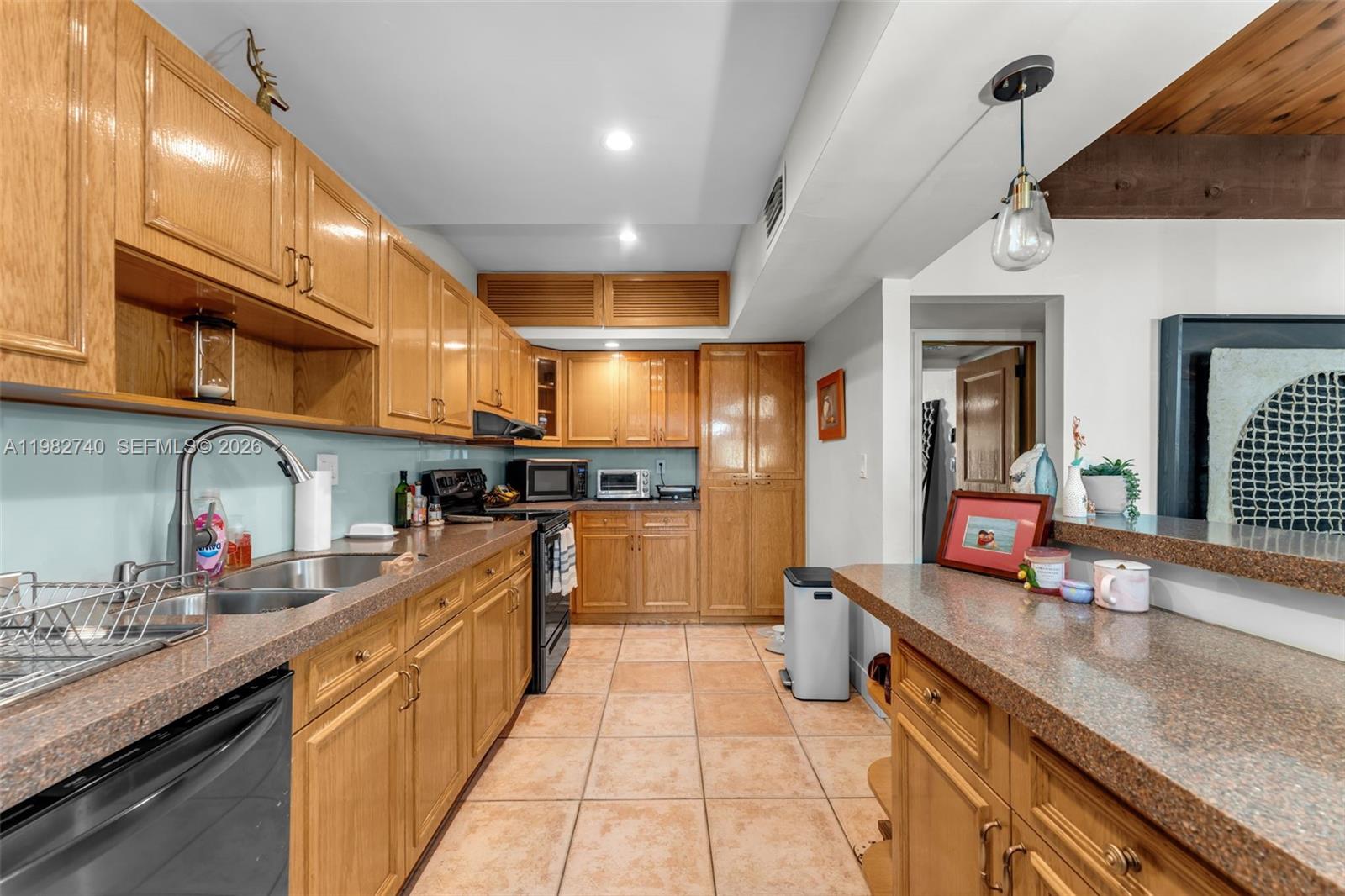 7825 SW 103rd Pl Miami, FL 33173