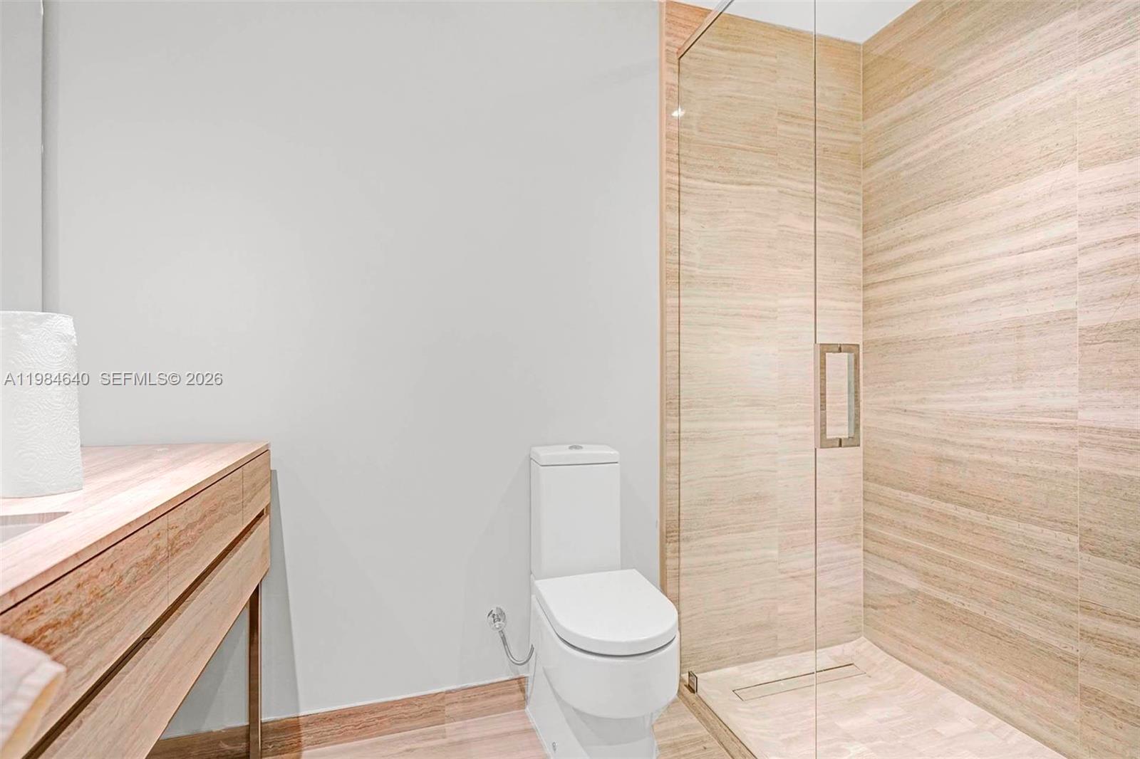 18975 Collins Ave #Cabana 8 Sunny Isles Beach, FL 33160