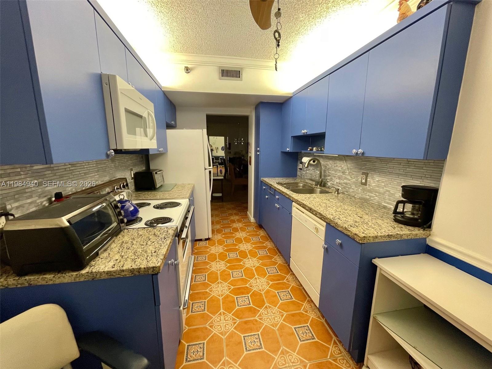 3850 Washington St #214 Hollywood, FL 33021