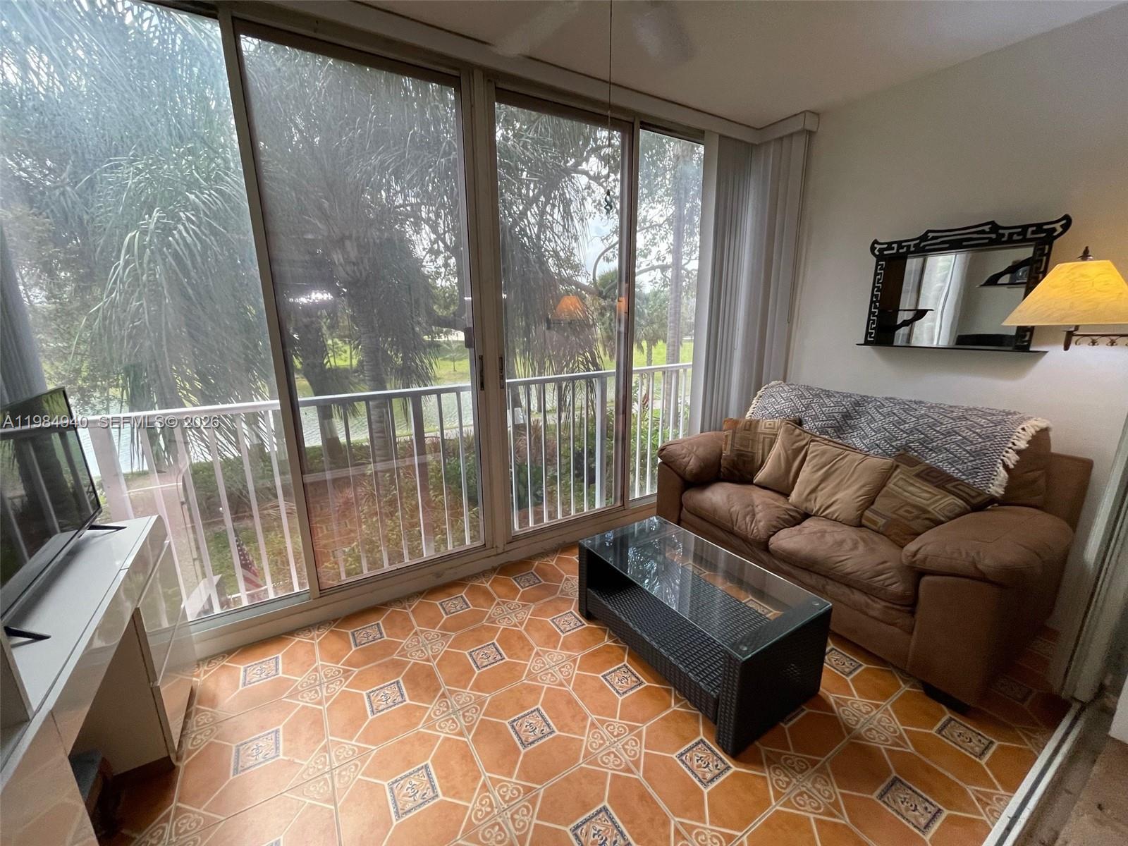 3850 Washington St #214 Hollywood, FL 33021