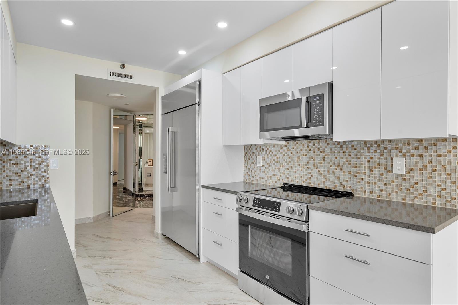 19500 Turnberry Way #15E Aventura, FL 33180