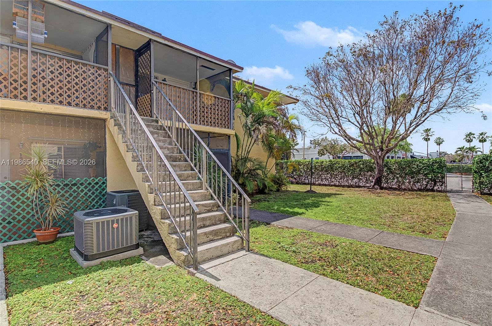 15619 SW 73rd Cir Ter #10-4 Miami, FL 33193