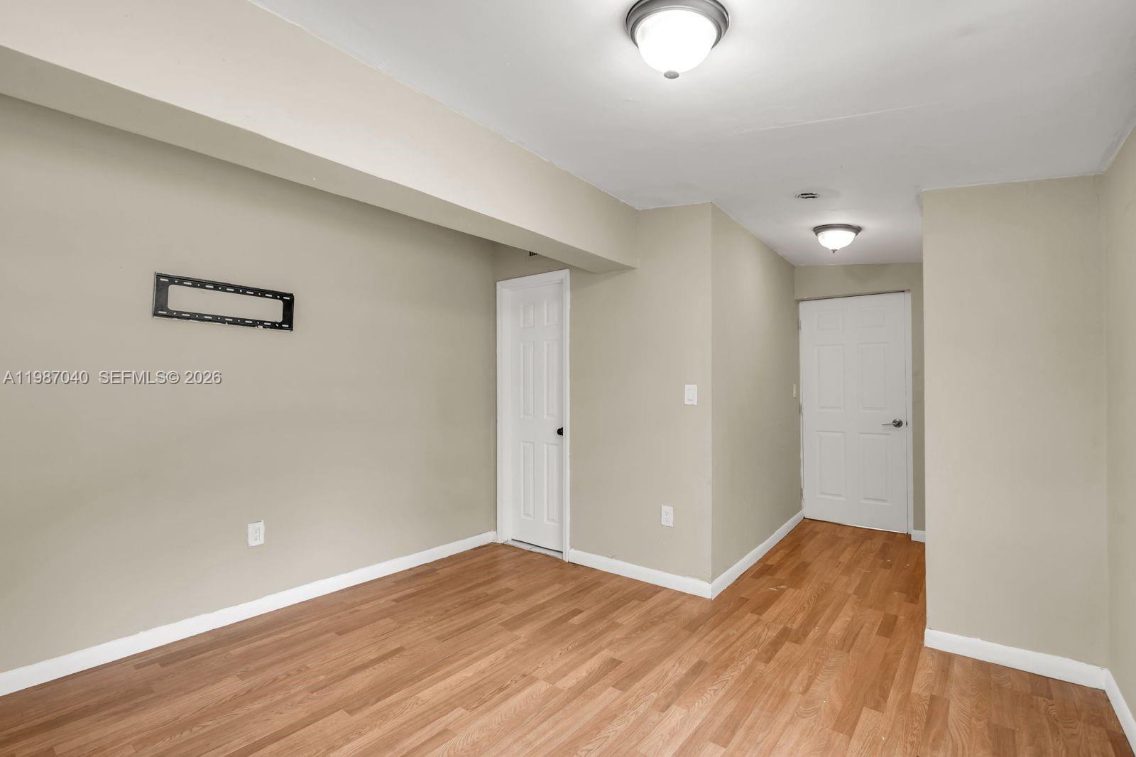 6321 NW 20th Ave Miami, FL 33147