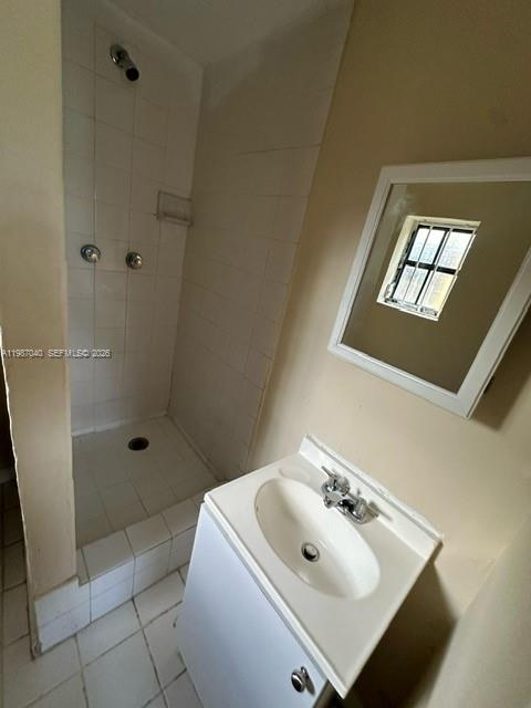 6321 NW 20th Ave Miami, FL 33147