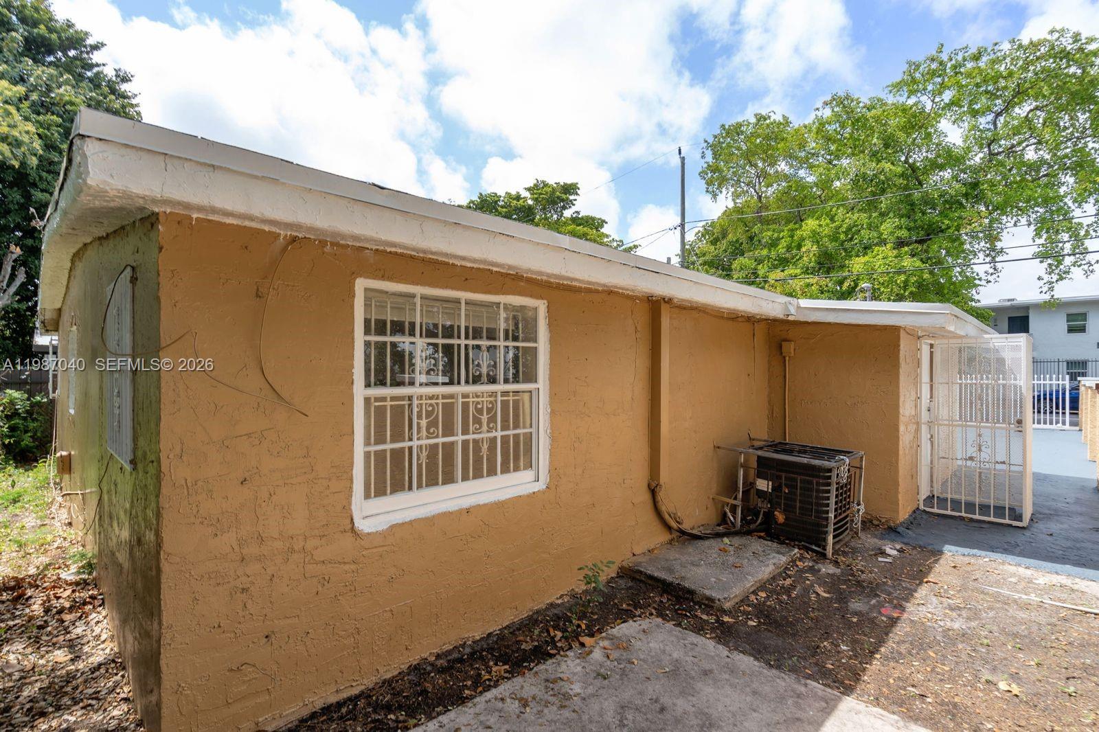 6321 NW 20th Ave Miami, FL 33147