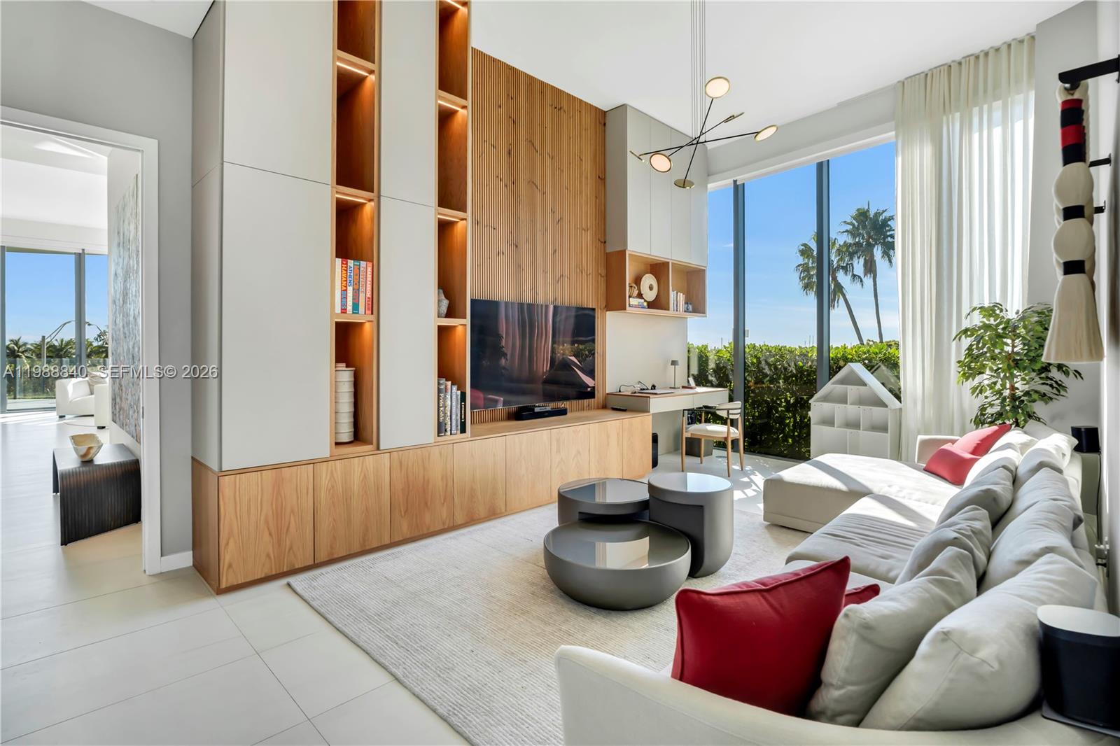 2811 S Bayshore Dr #4A Miami, FL 33133