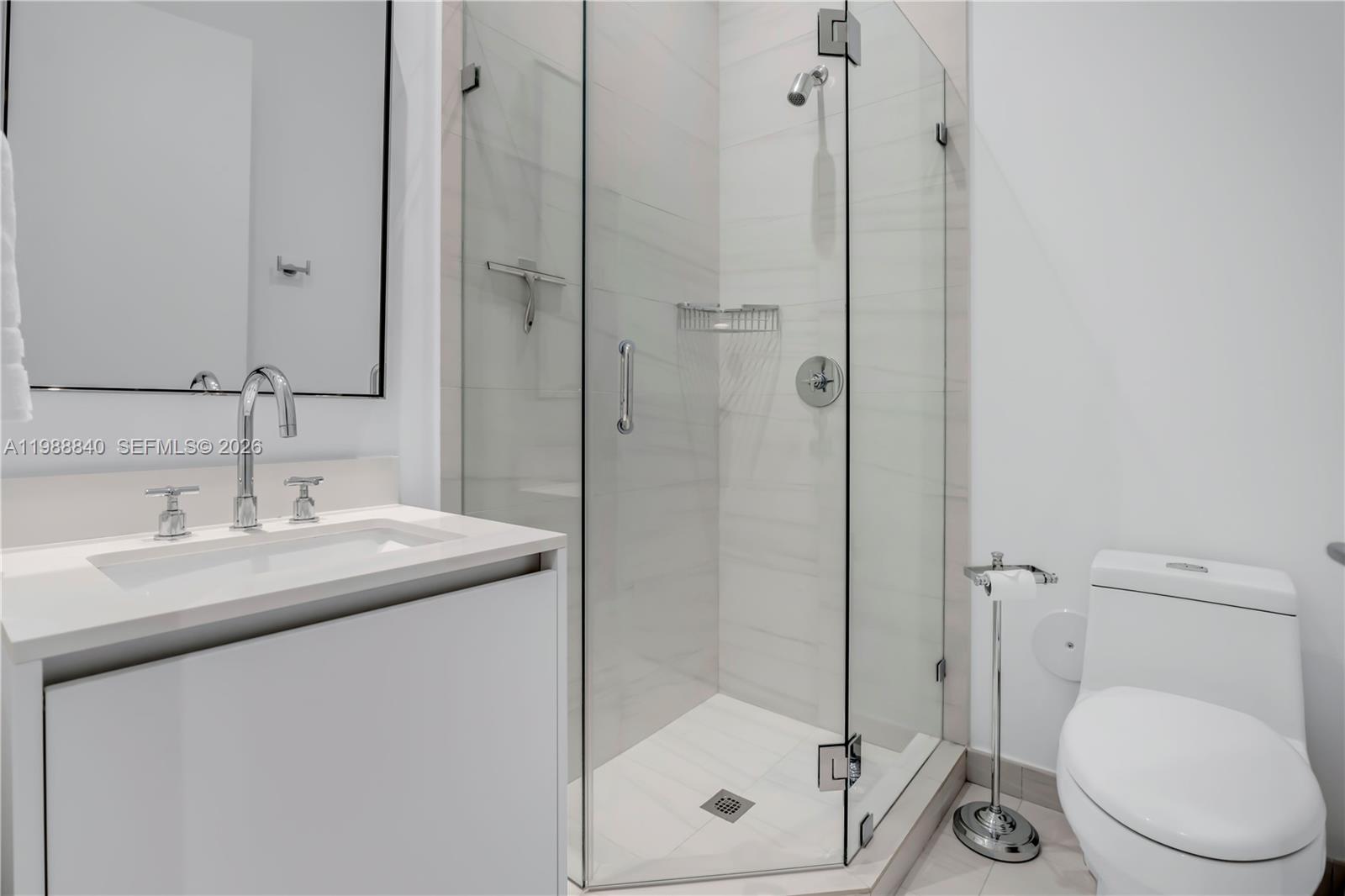 2811 S Bayshore Dr #4A Miami, FL 33133