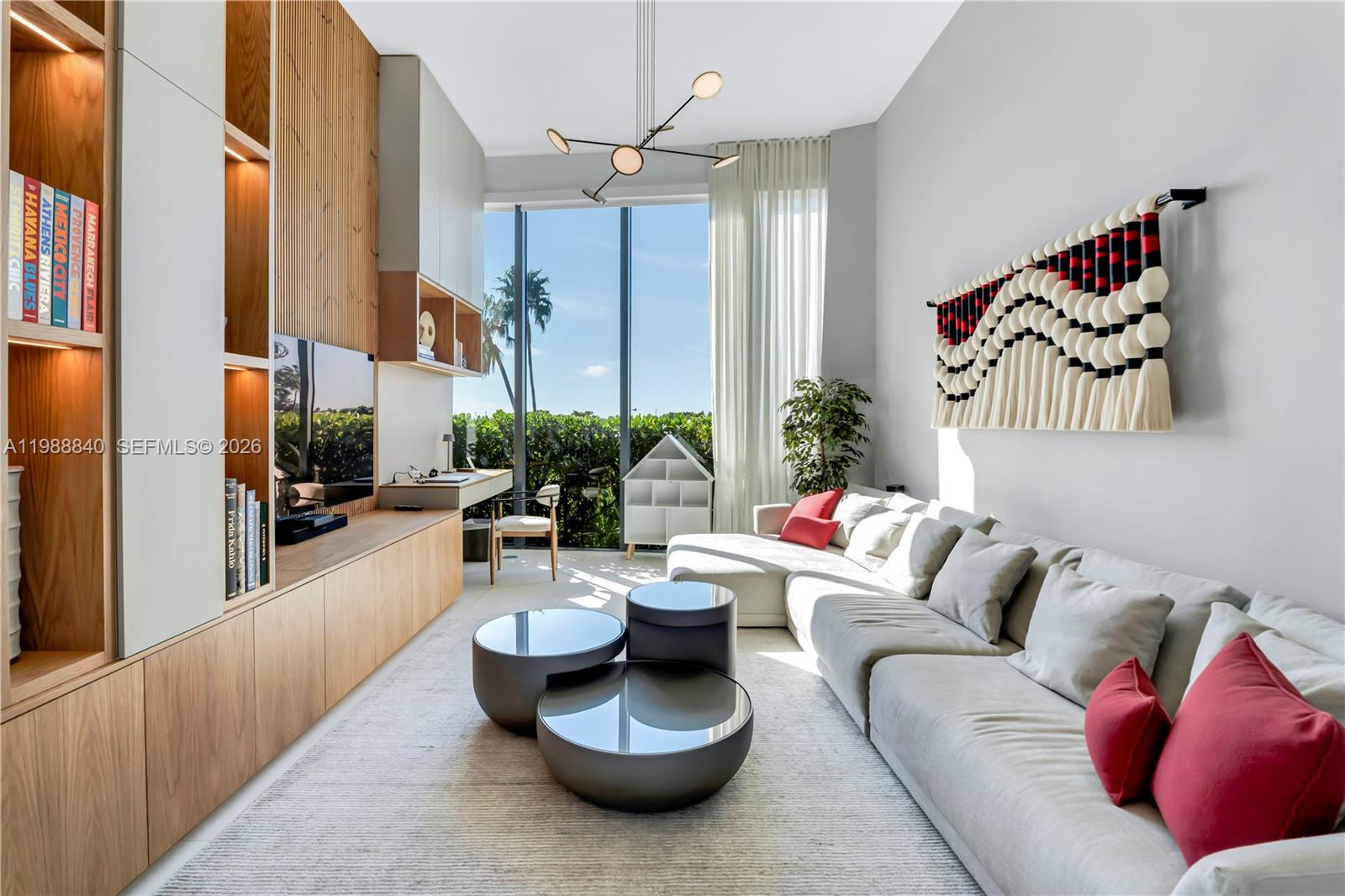 2811 S Bayshore Dr #4A Miami, FL 33133