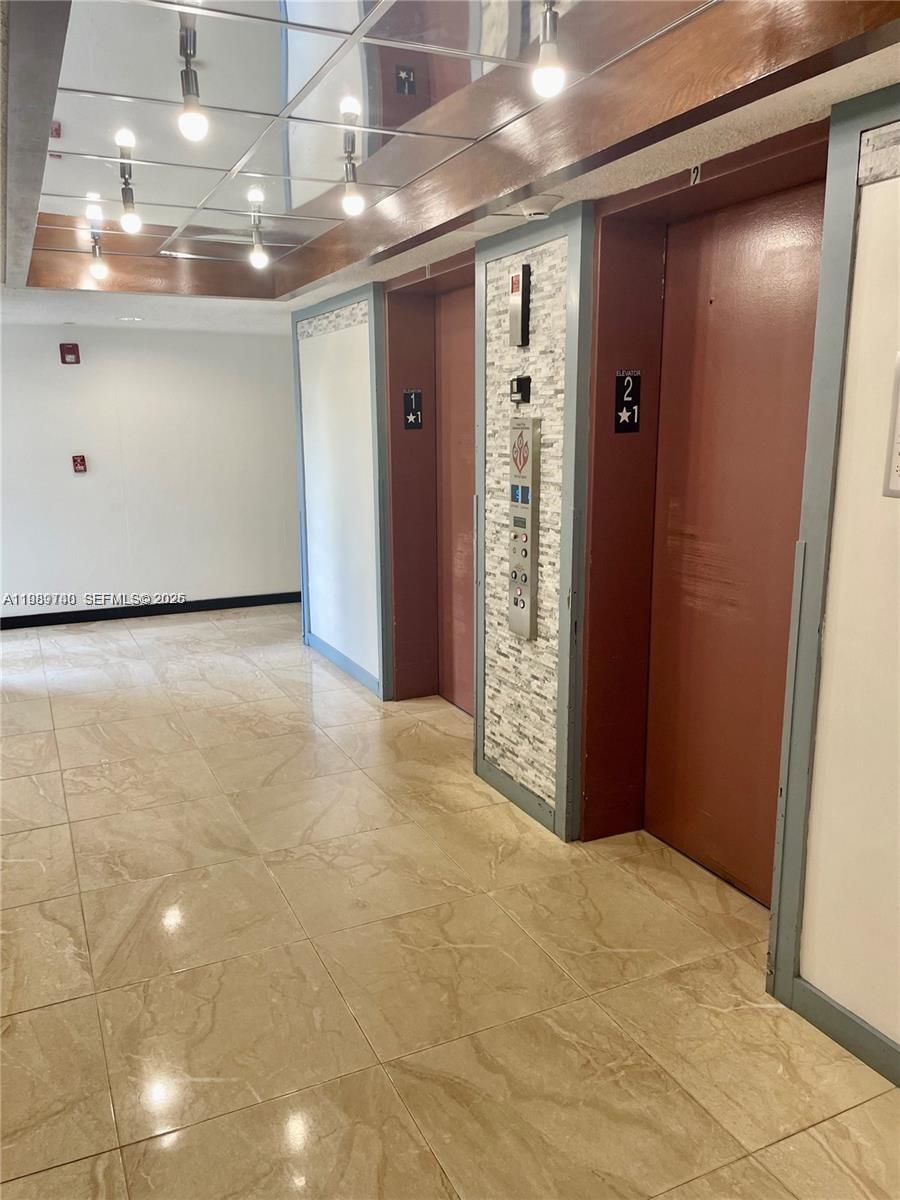 17890 W Dixie Hwy 702 Hwy #702 North Miami Beach, FL 33160