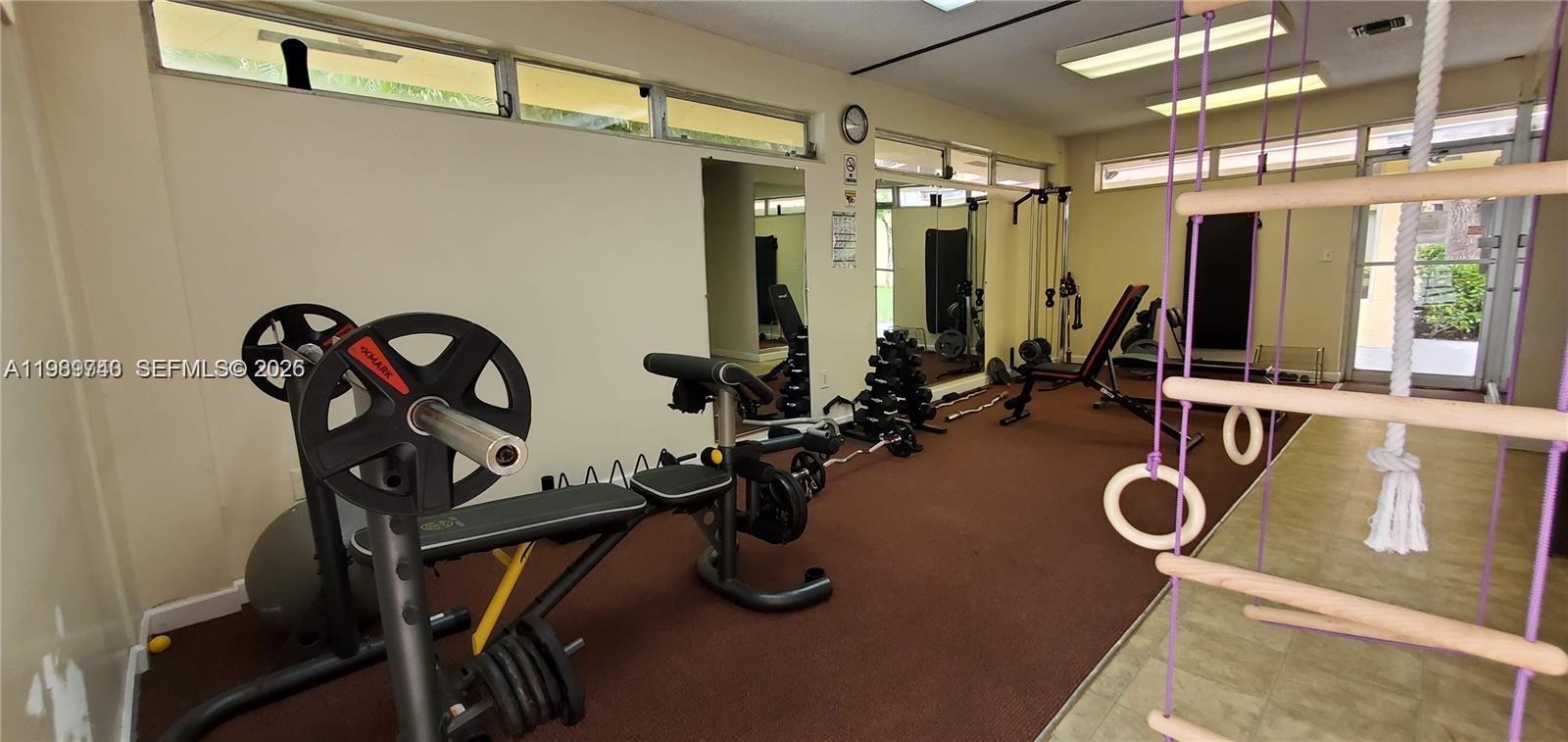 17890 W Dixie Hwy 702 Hwy #702 North Miami Beach, FL 33160