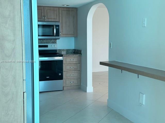 17890 W Dixie Hwy 702 Hwy #702 North Miami Beach, FL 33160