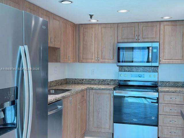 17890 W Dixie Hwy 702 Hwy #702 North Miami Beach, FL 33160