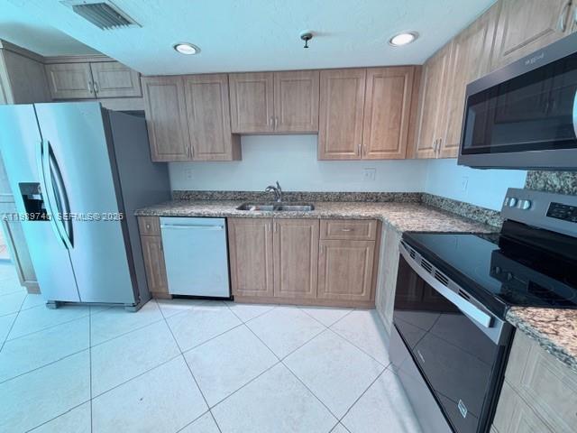 17890 W Dixie Hwy 702 Hwy #702 North Miami Beach, FL 33160