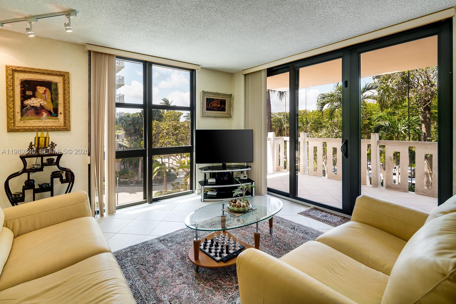 1121 Crandon Blvd #F206 Key Biscayne, FL 33149