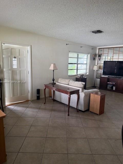 1570 NE 15th St Homestead, FL 33033