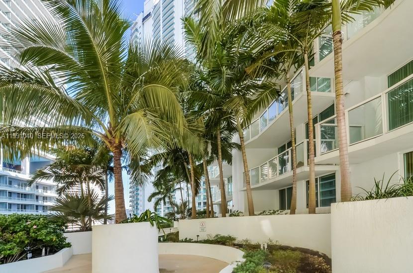 image Emerald at Brickell19