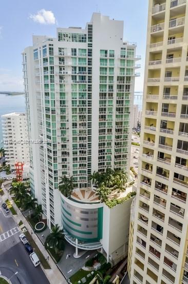 image Emerald at Brickell27