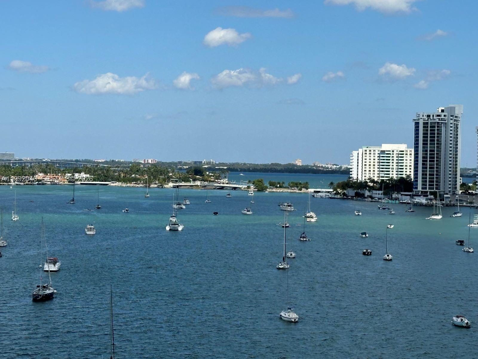 image Mirador 1000 (South Tower)31