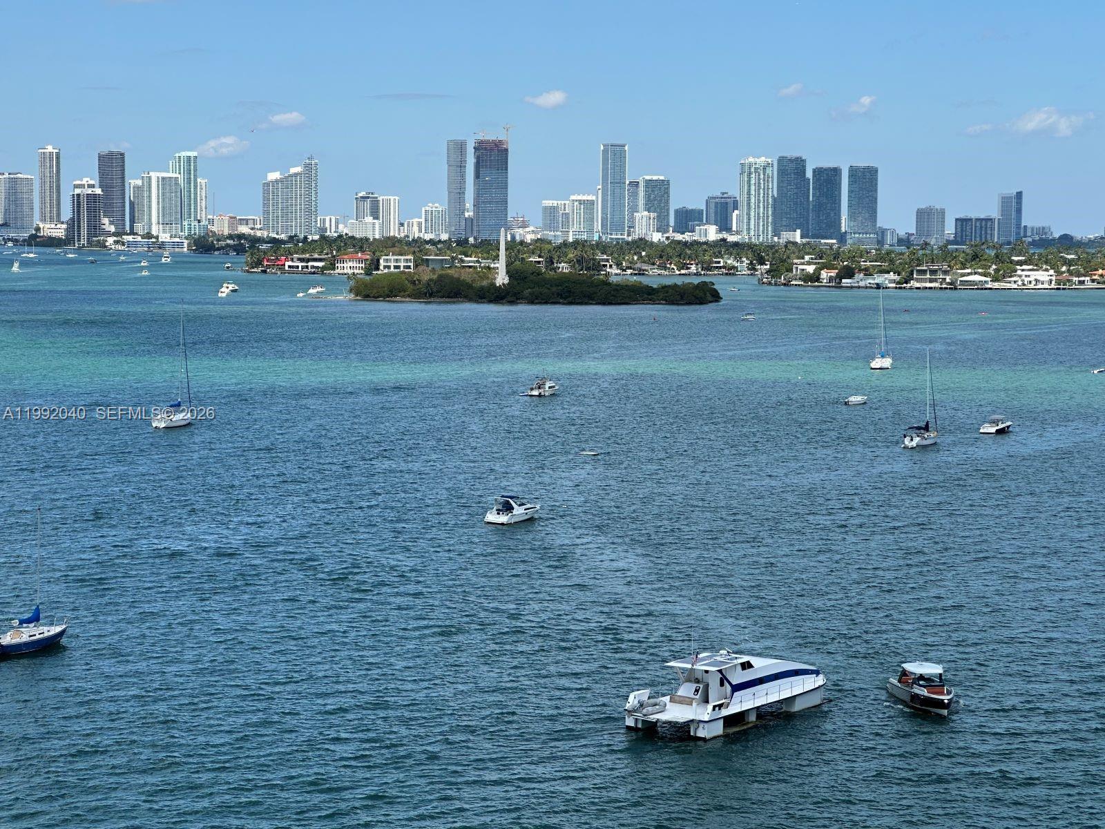 image Mirador 1000 (South Tower)32