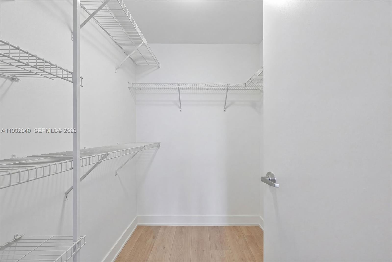 1050 Brickell Ave #2510 Miami, FL 33131