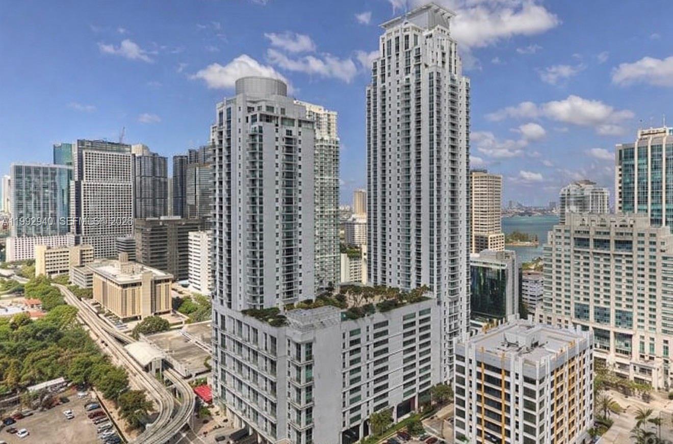 1050 Brickell Ave #2510 Miami, FL 33131