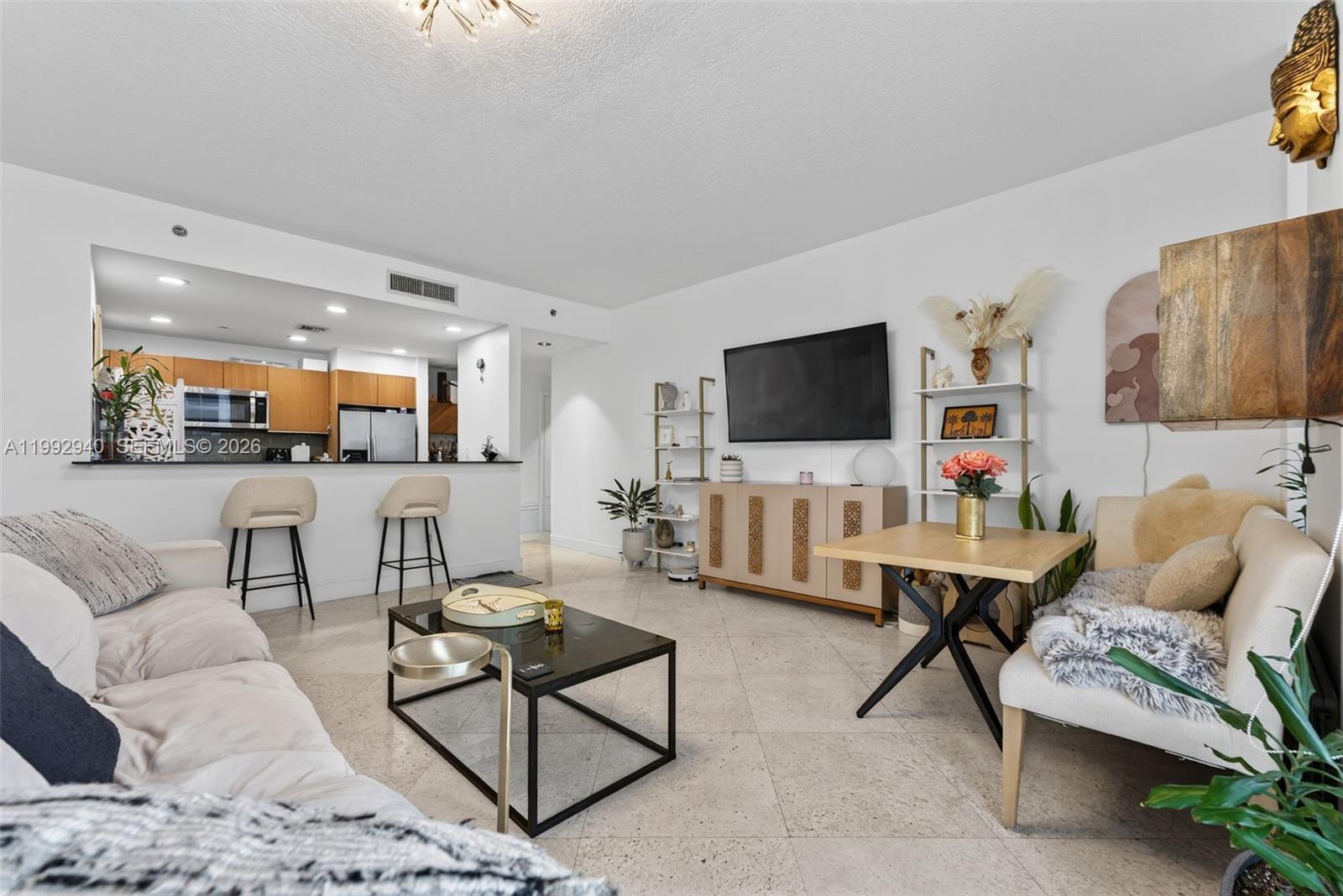 1050 Brickell Ave #2510 Miami, FL 33131