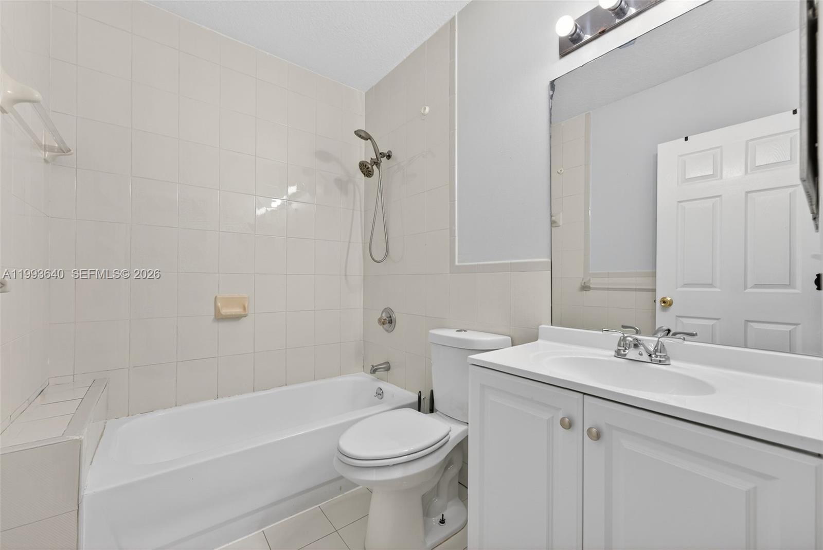 8852 NW 147th Ln Miami Lakes, FL 33018