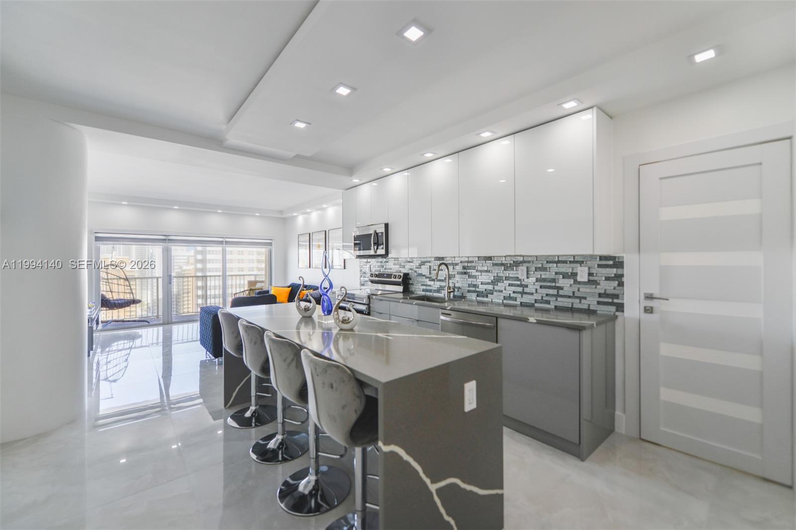 1980 S Ocean Dr #20K Hallandale Beach, FL 33009