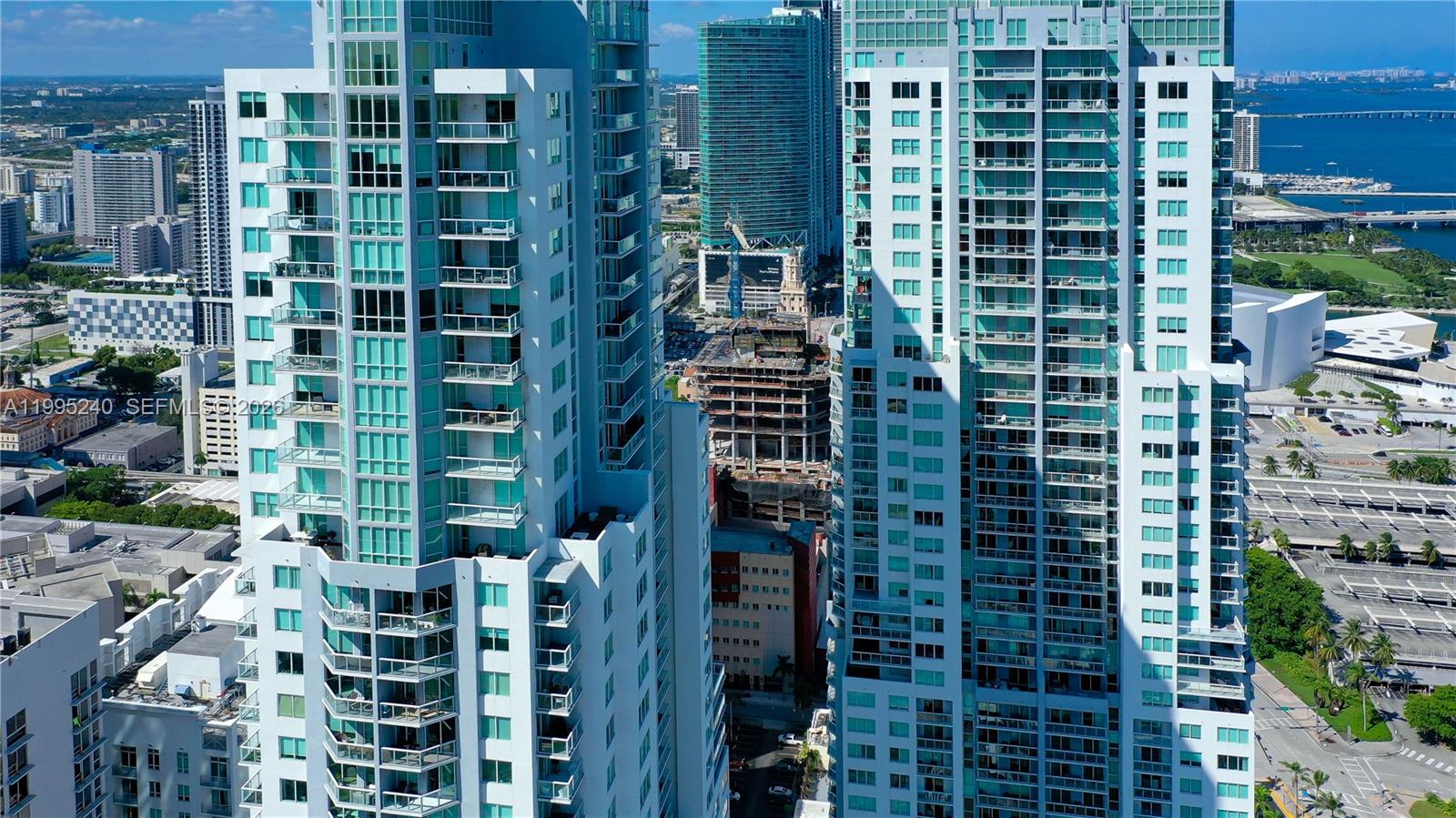 253 NE 2nd St #3509 Miami, FL 33132