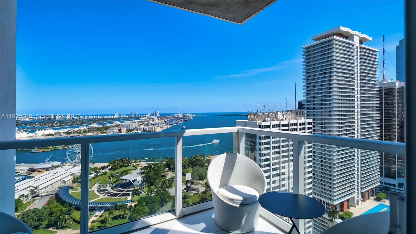 253 NE 2nd St #3509 Miami, FL 33132