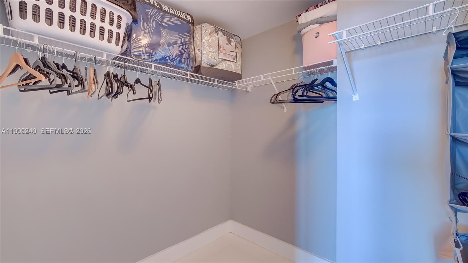 253 NE 2nd St #3509 Miami, FL 33132