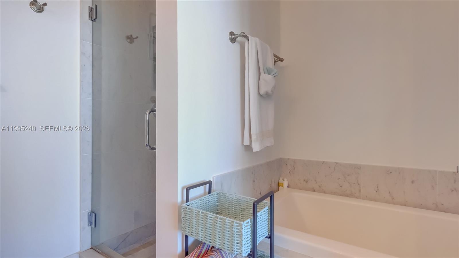 253 NE 2nd St #3509 Miami, FL 33132