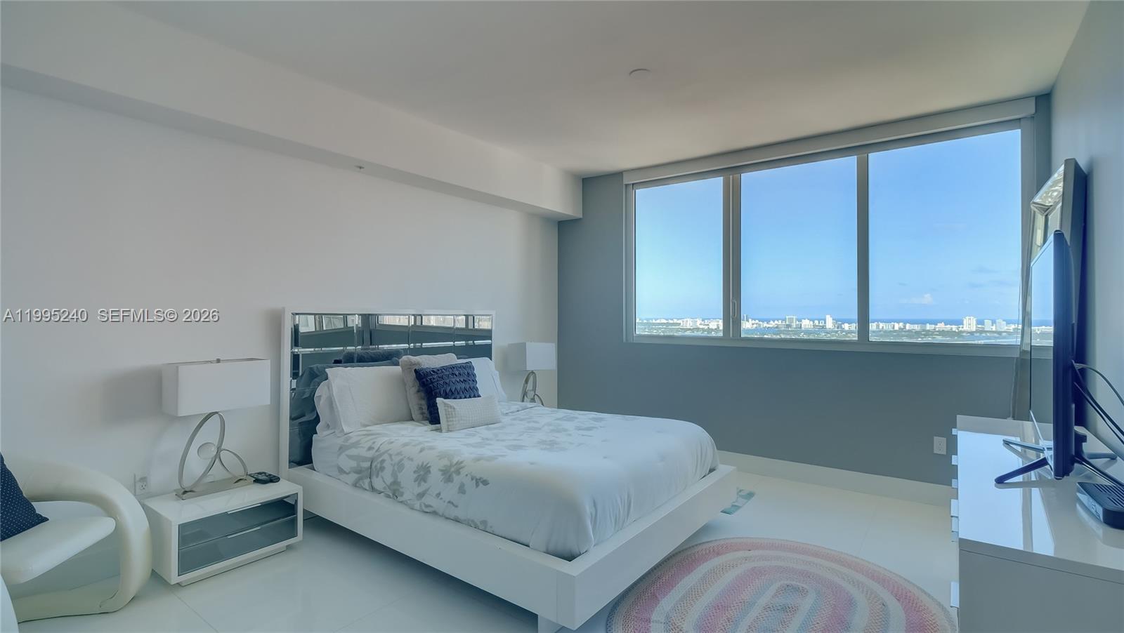 253 NE 2nd St #3509 Miami, FL 33132