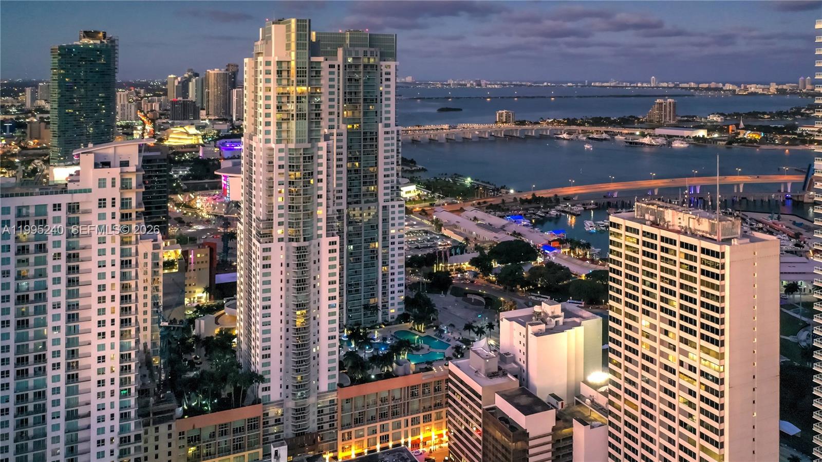 253 NE 2nd St #3509 Miami, FL 33132