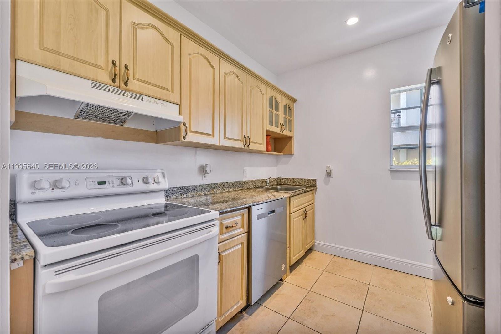 9260 Bay Hbr Ter #3 Bay Harbor Islands, FL 33154