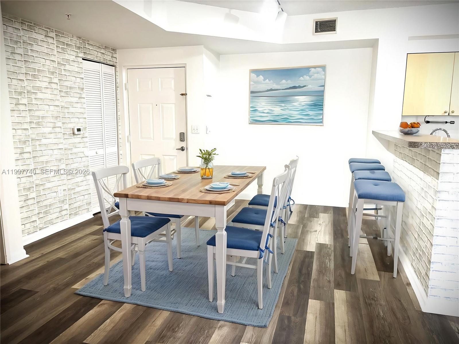 8050 N Nob Hl Rd #105 Tamarac, FL 33321