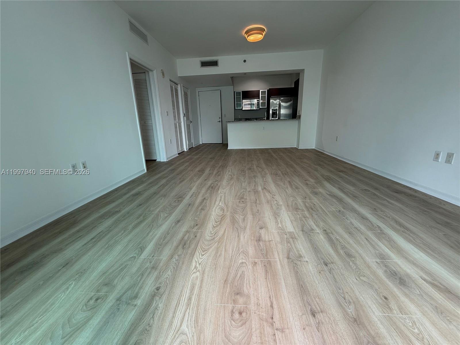 image The Plaza on Brickell West3