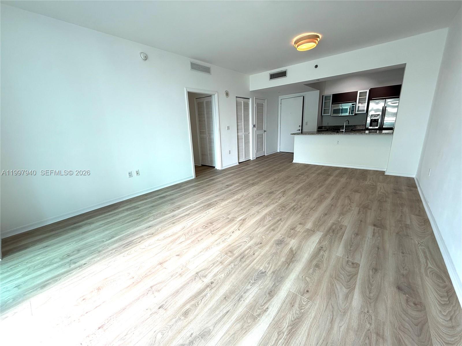 image The Plaza on Brickell West4