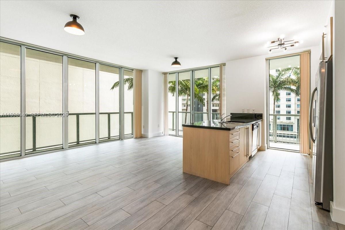image Axis on Brickell North2