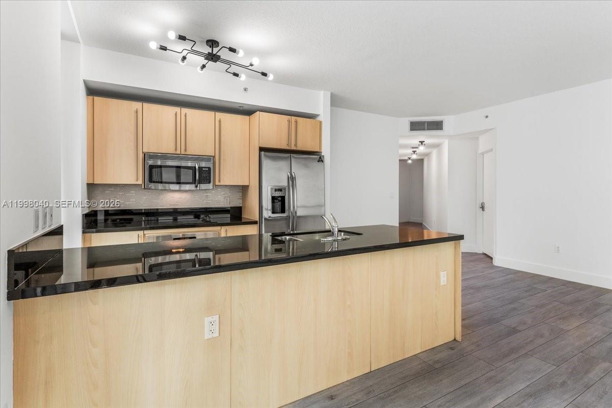 image Axis on Brickell North8