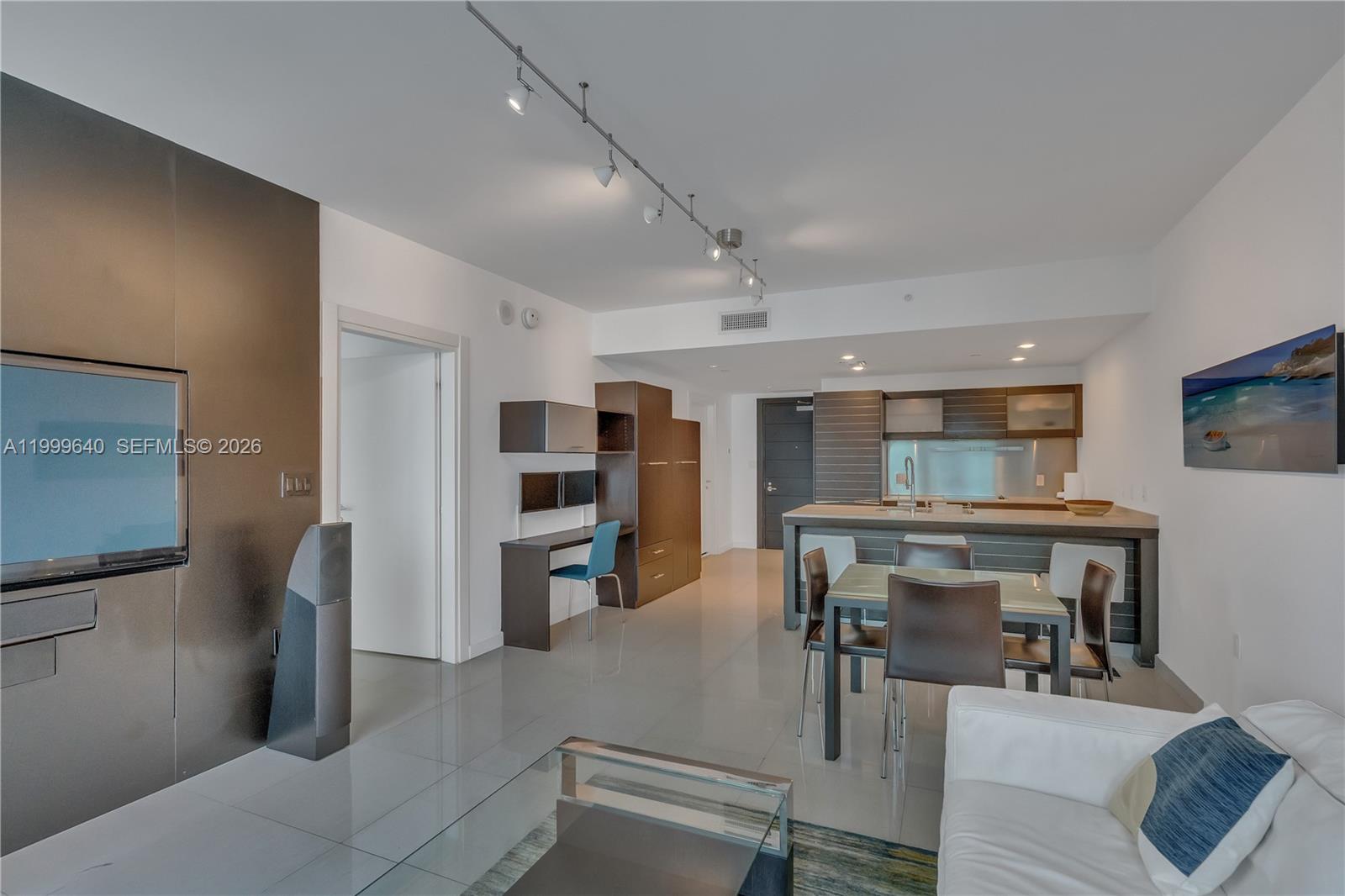 image Epic Residences4