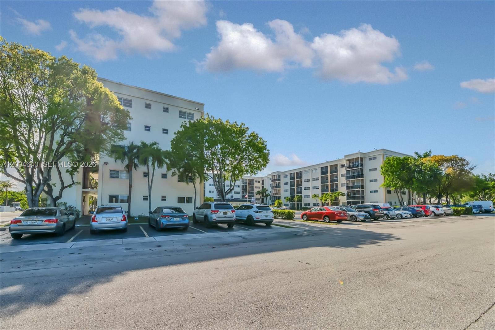 220 SW 9th Ave #501 Hallandale Beach, FL 33009