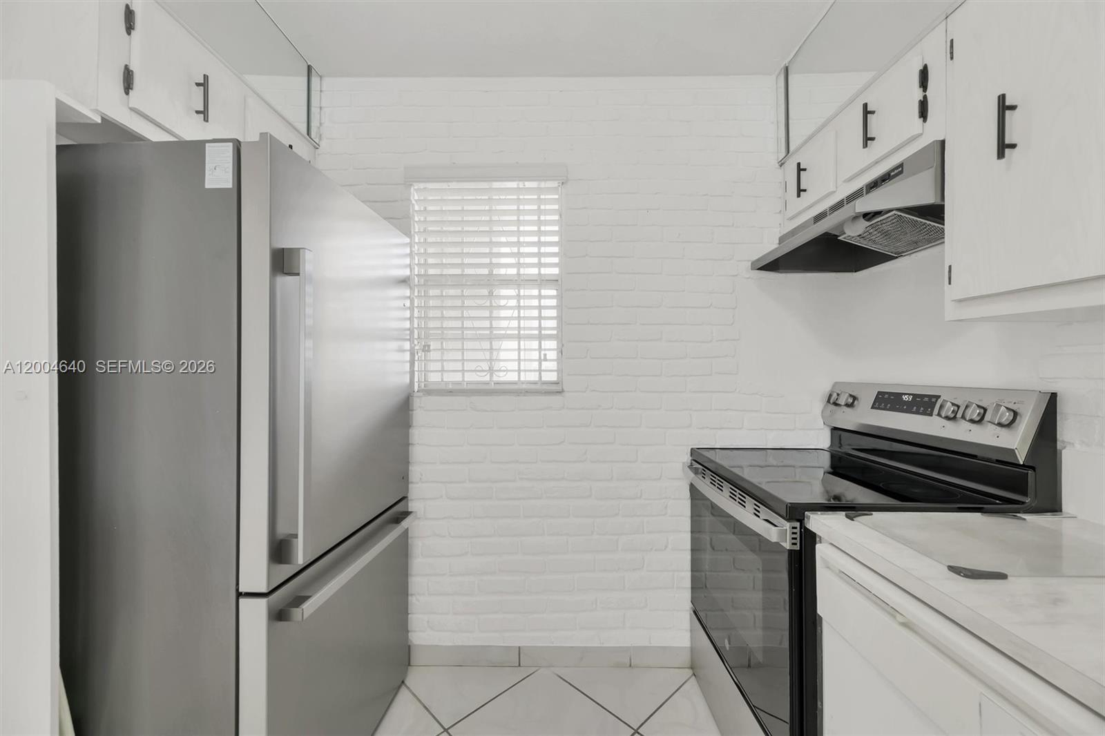 220 SW 9th Ave #501 Hallandale Beach, FL 33009