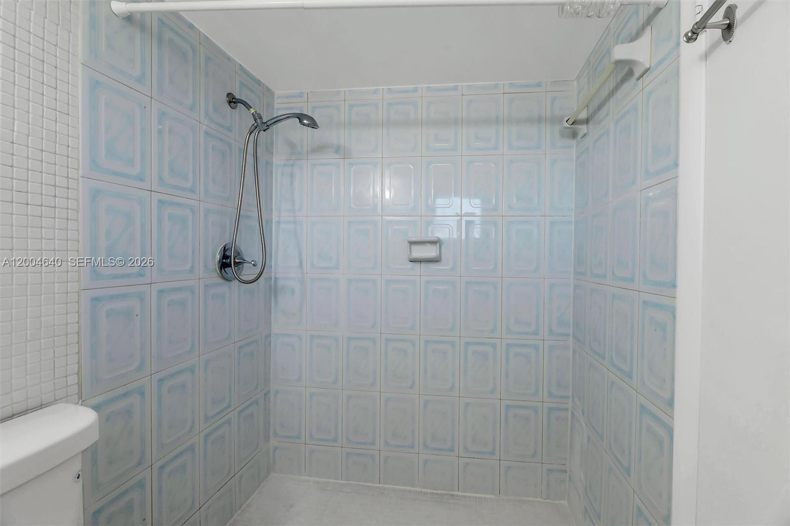 220 SW 9th Ave #501 Hallandale Beach, FL 33009